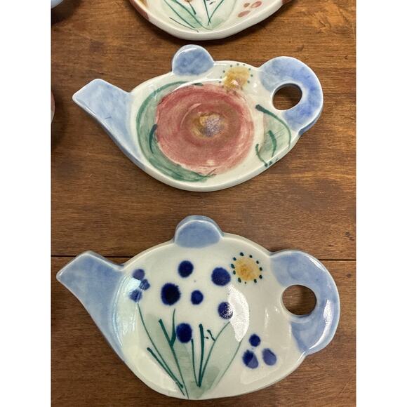 Hand Painted Ceramic - Artist Signed -Tea Bag Holder -Spoon Rest -Trinket Dish - Picture 3 of 13